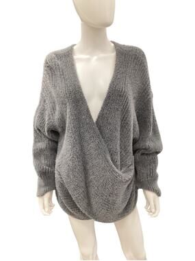 Urban Outfitters Sweater Women’s Size XXL Crossover Front V-Neck Fuzzy Gray